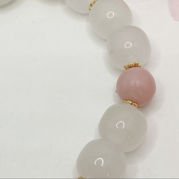 Nature White Jade Bracelet - Picture 6 of 10